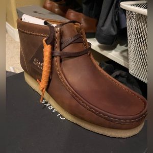 Clark’s Wallabees beeswax size 8